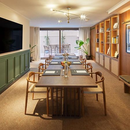 Via Sants Hotel Barcelona, Tapestry Collection By Hilton מראה חיצוני תמונה