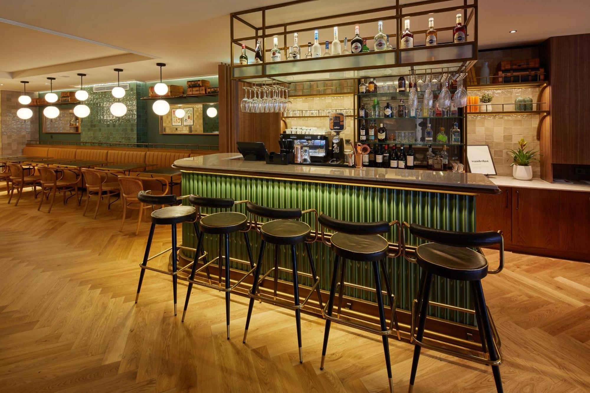 Via Sants Hotel Barcelona, Tapestry Collection By Hilton מראה חיצוני תמונה